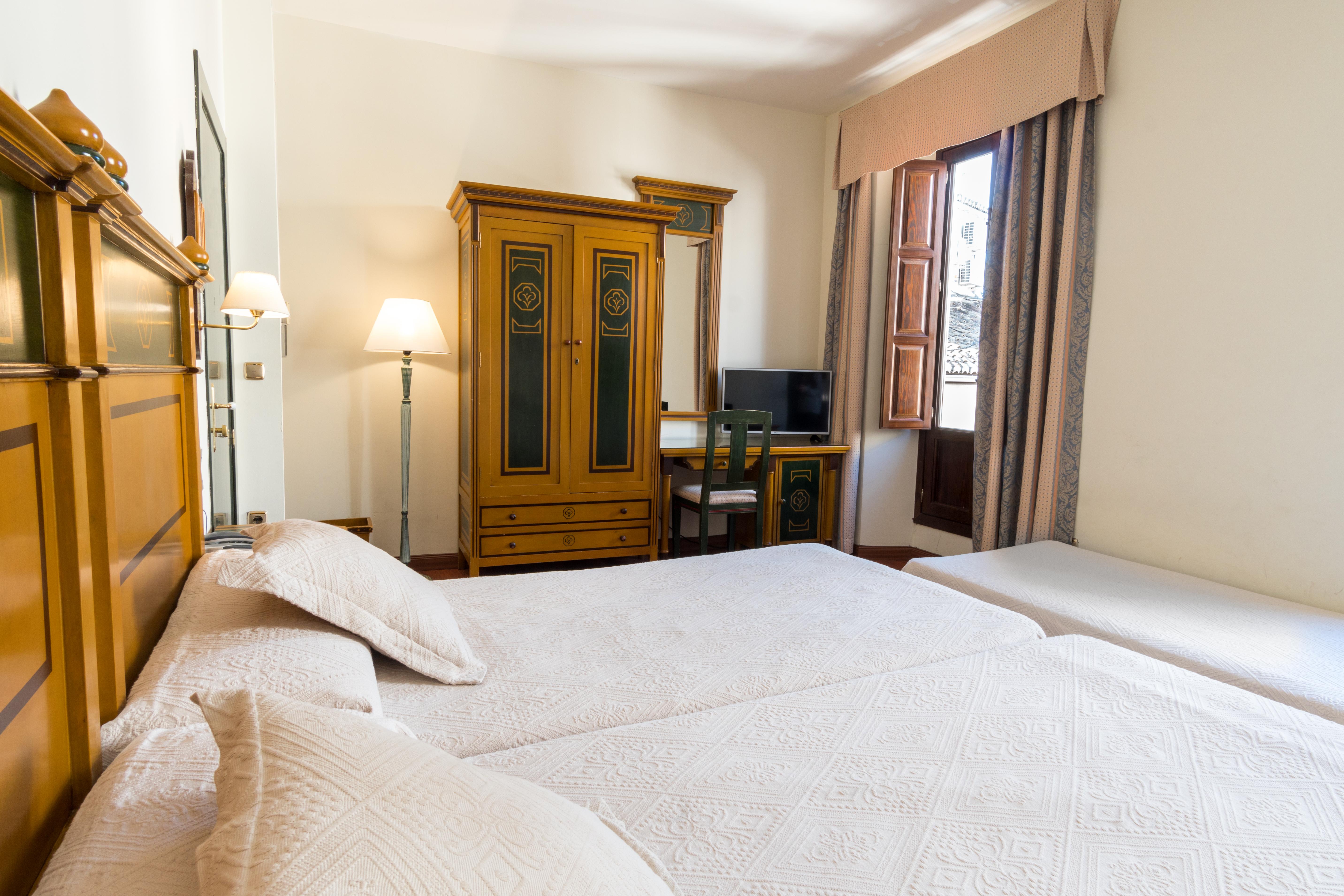 Hotel Plaza Nueva — Photos 3